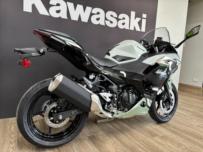 2026 Kawasaki 2026 Kawasaki 500CC NINJA 500 SE (LAMS) SPORTS WHITE