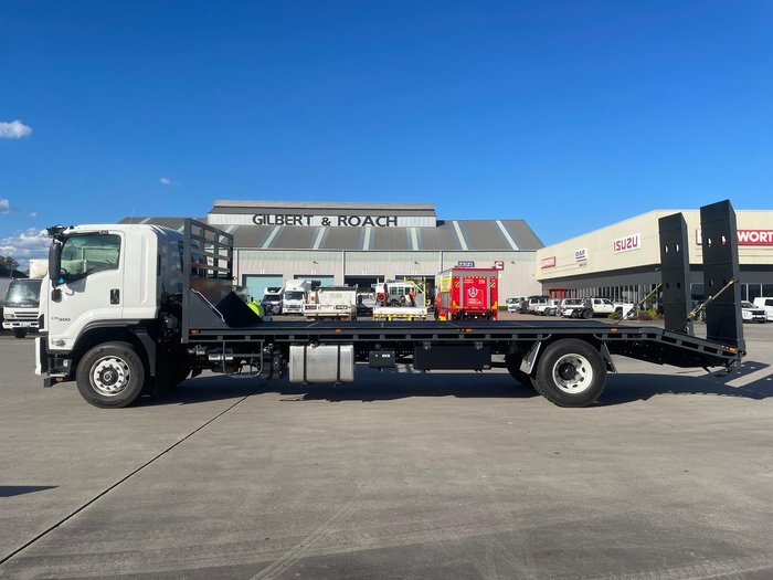 2025 Isuzu Fvd 170-300 At R70 Beavertail