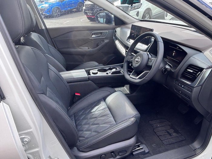 2025 Nissan X-TRAIL Ti-L e-POWER T33 MY25 Four Wheel Drive Ivory Pearl / Black Roof