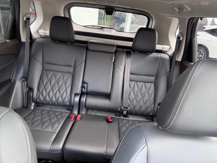 2025 Nissan X-TRAIL Ti-L e-POWER T33 MY25 Four Wheel Drive Ivory Pearl / Black Roof