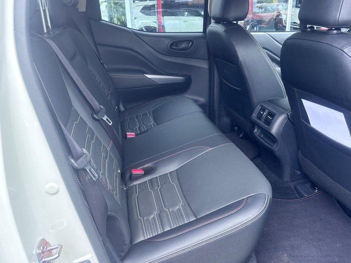 2025 Nissan Navara PRO-4X D23 MY25 4X4 Dual Range White Pearl
