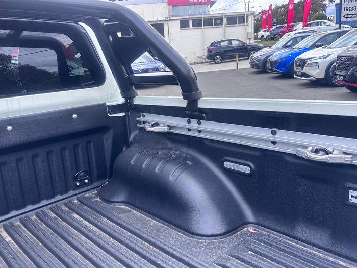 2025 Nissan Navara PRO-4X D23 MY25 4X4 Dual Range White Pearl