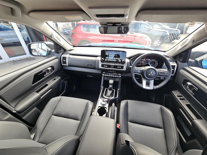 2025 Mitsubishi Triton GLS