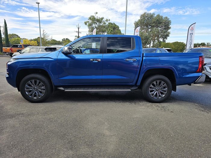 2025 Mitsubishi Triton GLS