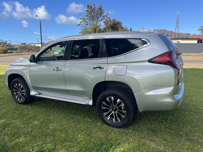 2021 Mitsubishi Pajero Sport GLX