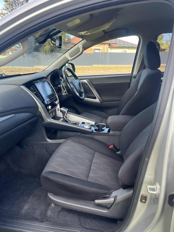 2021 Mitsubishi Pajero Sport GLX