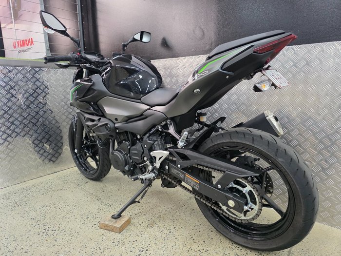 2024 Kawasaki Z500 BLACK