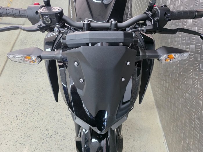 2024 Kawasaki Z500 BLACK