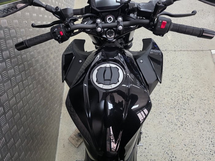 2024 Kawasaki Z500 BLACK