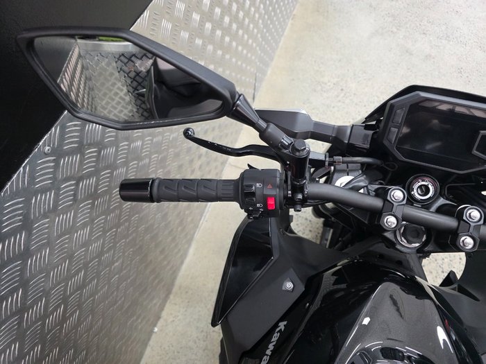 2024 Kawasaki Z500 BLACK