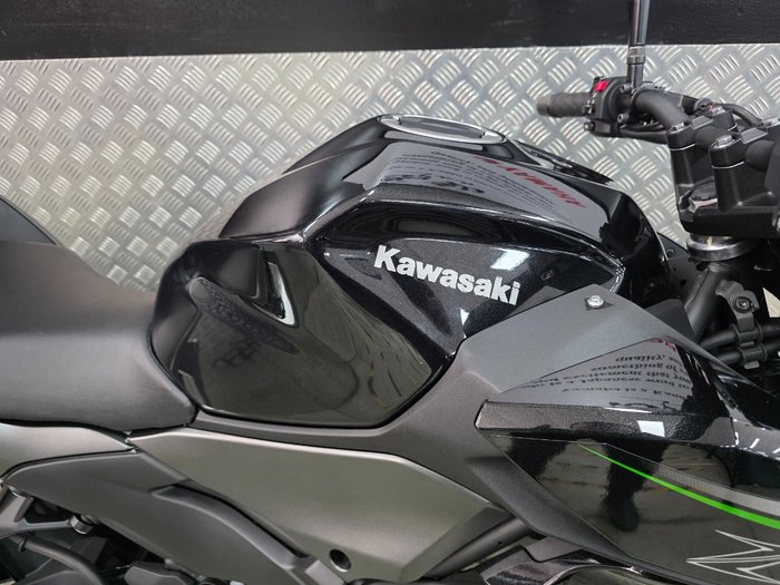 2024 Kawasaki Z500 BLACK