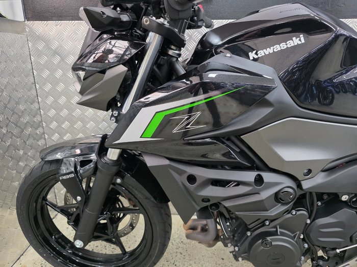 2024 Kawasaki Z500 BLACK