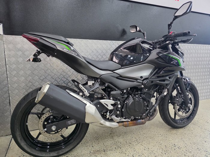 2024 Kawasaki Z500 BLACK