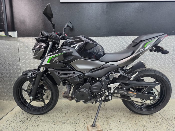 2024 Kawasaki Z500 BLACK