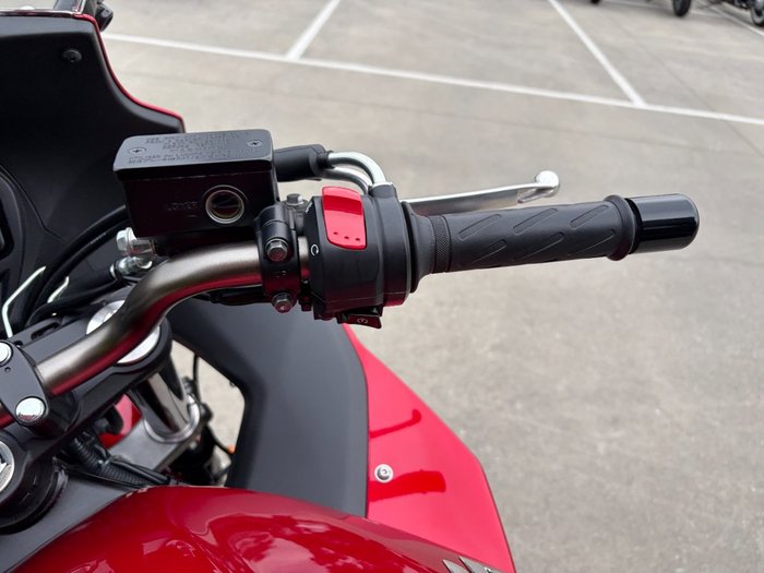 2015 Suzuki GSX1250FA Red