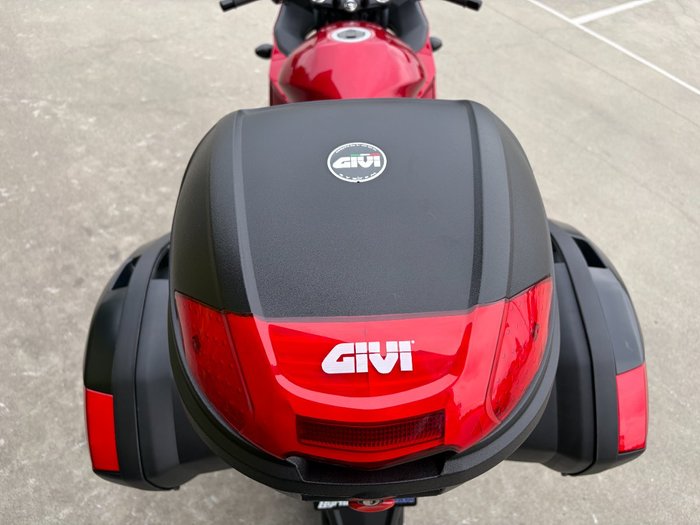 2015 Suzuki GSX1250FA Red