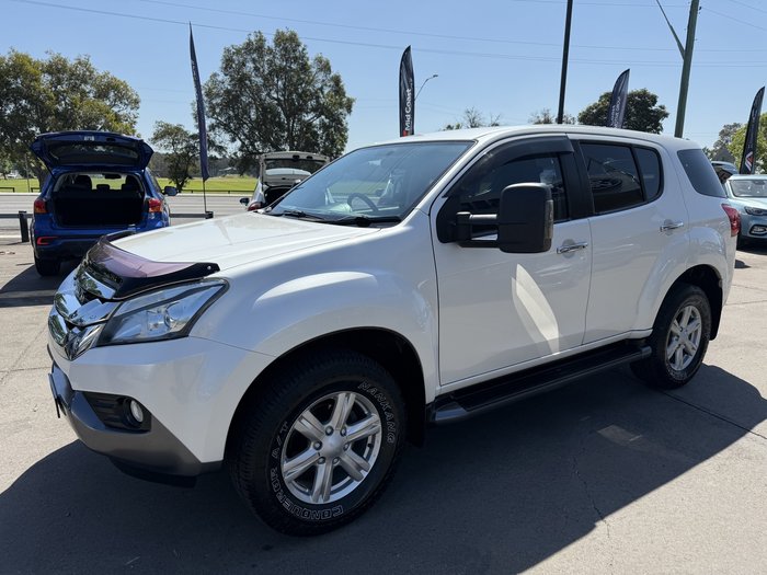 2016 Isuzu MU-X