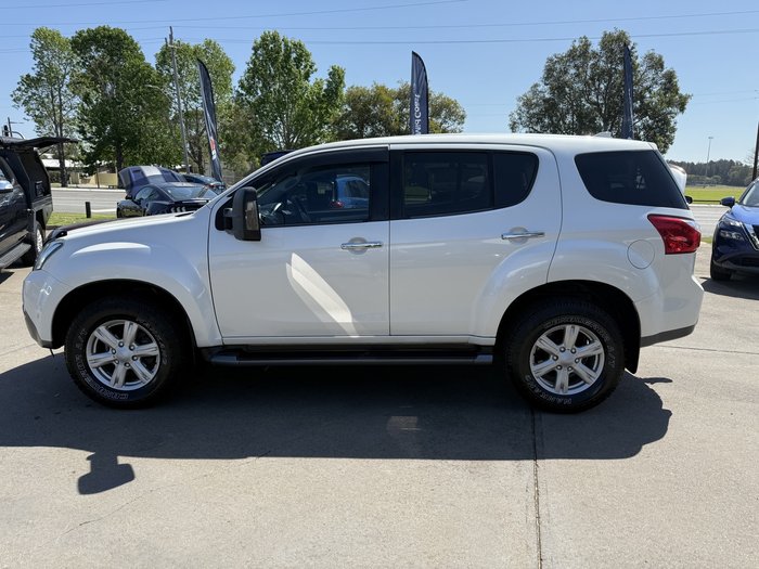 2016 Isuzu MU-X