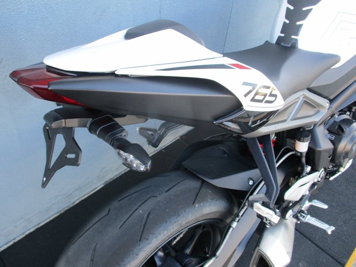 2023 Triumph STREET TRIPLE R White