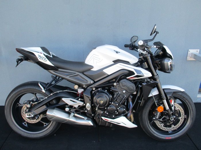 2023 Triumph STREET TRIPLE R White