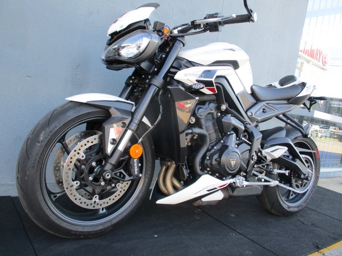 2023 Triumph STREET TRIPLE R White