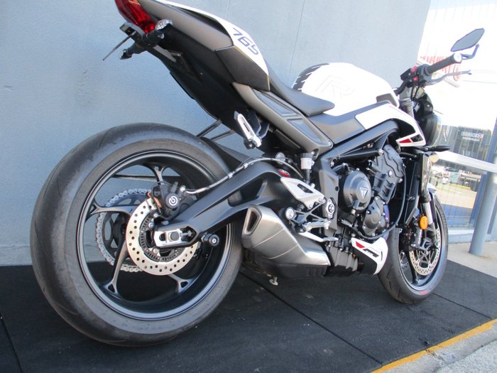2023 Triumph STREET TRIPLE R White