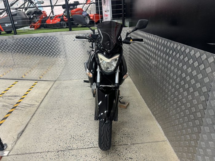 2012 Suzuki INAZUMA 250 (GW250) BLACK