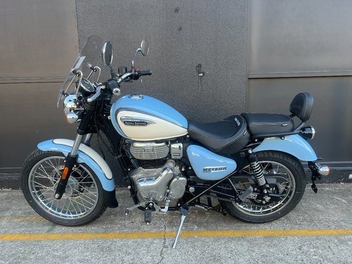 2024 Royal Enfield 2024 Royla Enfield 350CC METEOR 350 AURORA BLUE