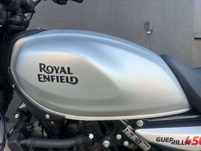 2025 Royal Enfield 2025 Royal Enfield 450CC GUERRILLA - Dash SILVER