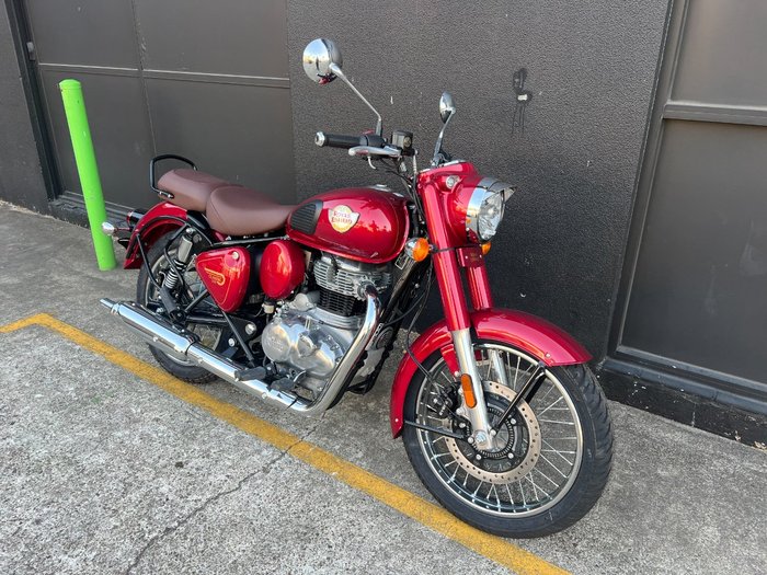 2025 Royal Enfield 2025 Royal Enfield 350CC CLASSIC 350 HERITAGE RED