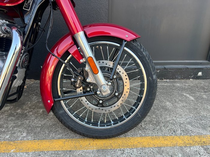 2025 Royal Enfield 2025 Royal Enfield 350CC CLASSIC 350 HERITAGE RED