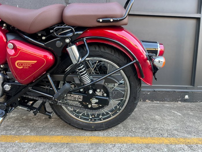 2025 Royal Enfield 2025 Royal Enfield 350CC CLASSIC 350 HERITAGE RED