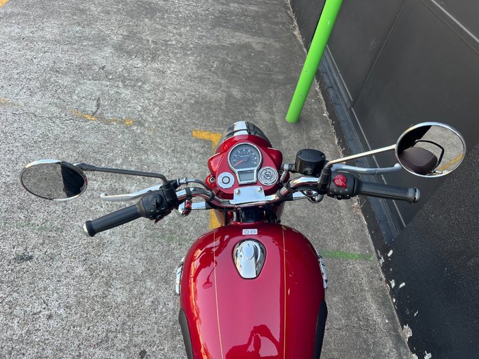 2025 Royal Enfield 2025 Royal Enfield 350CC CLASSIC 350 HERITAGE RED