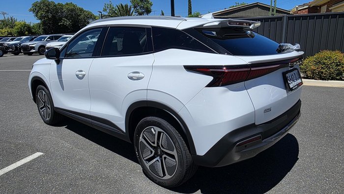 2025 Chery E5 Ultimate MY25.5 Lunar White