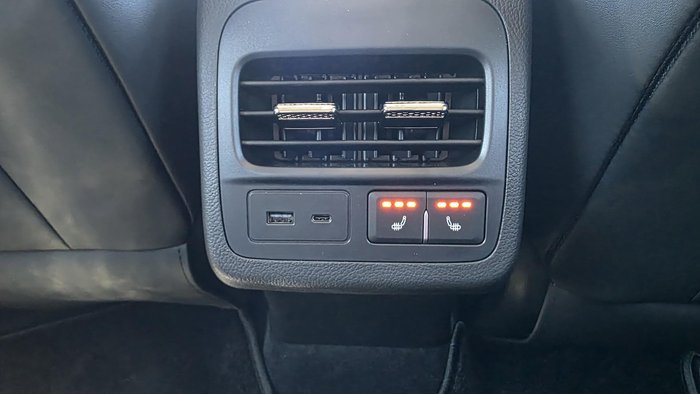 2025 Chery E5 Ultimate MY25.5 Lunar White