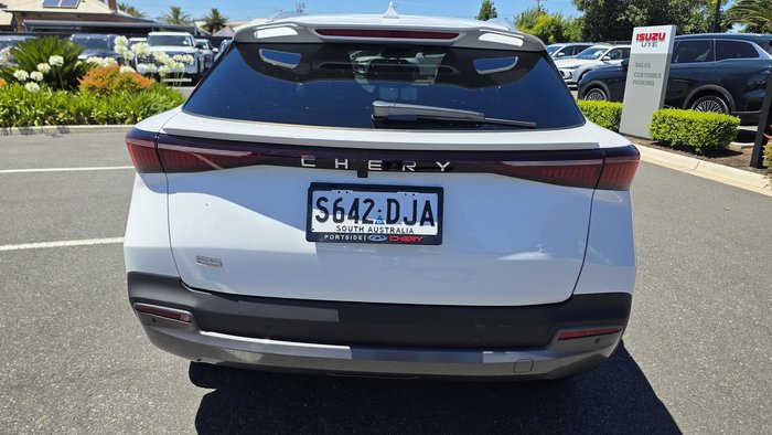 2025 Chery E5 Ultimate MY25.5 Lunar White