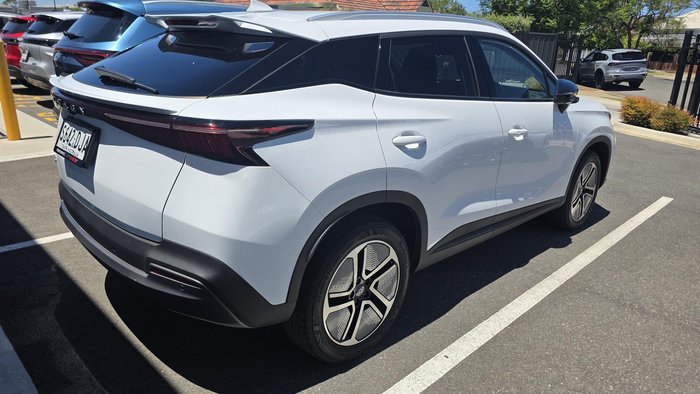 2025 Chery E5 Ultimate MY25.5 Lunar White