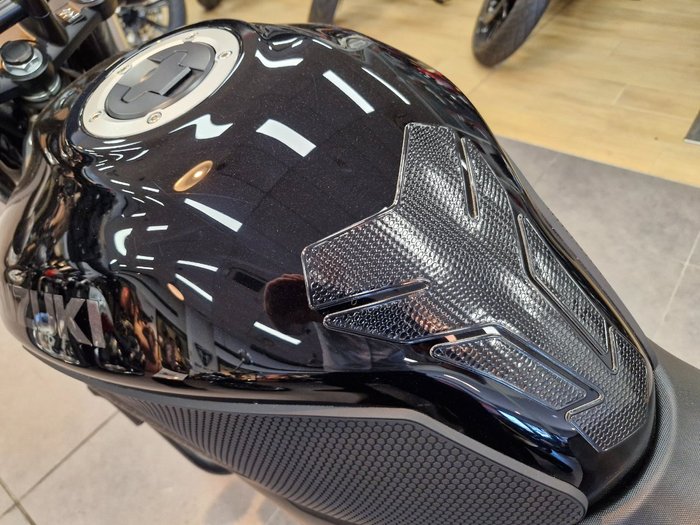2024 Suzuki SV650 GREY