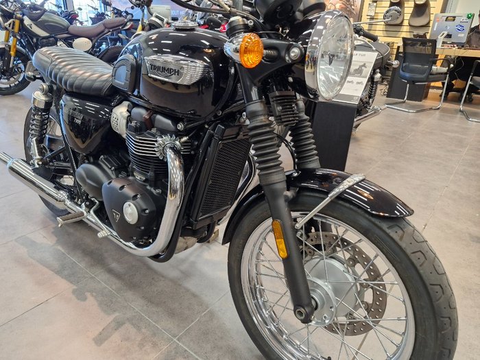 Triumph 2017 TRIUMPH 120CC BONNE T100 BLACK