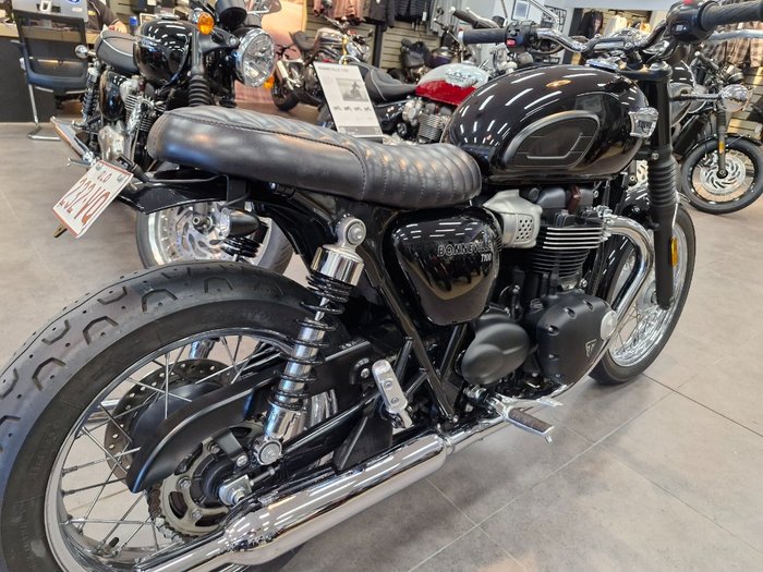 Triumph 2017 TRIUMPH 120CC BONNE T100 BLACK