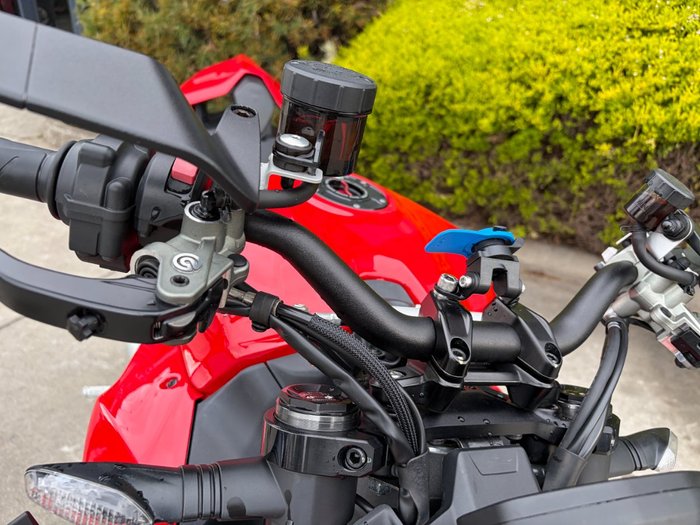 2023 DUCATI STREETFIGHTER V2 Red