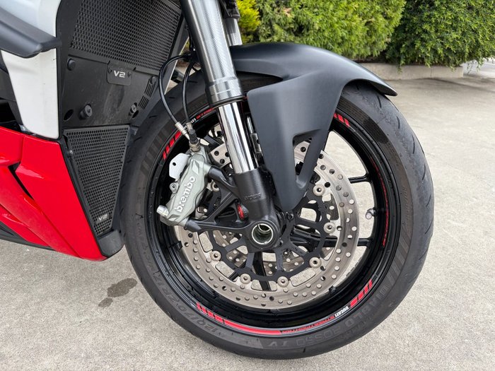 2023 DUCATI STREETFIGHTER V2 Red