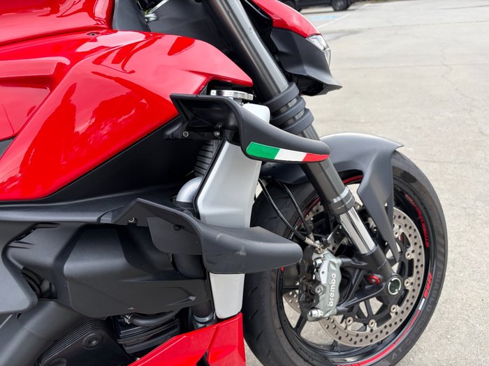 2023 DUCATI STREETFIGHTER V2 Red