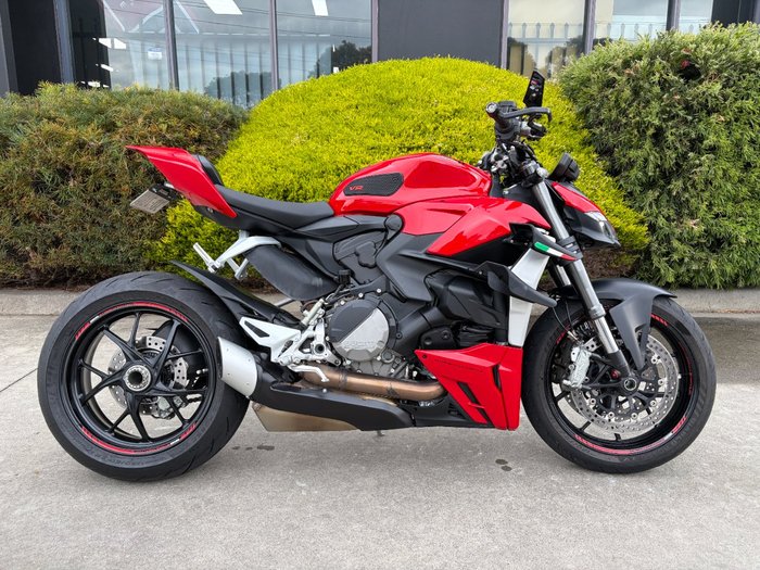 2023 DUCATI STREETFIGHTER V2 Red
