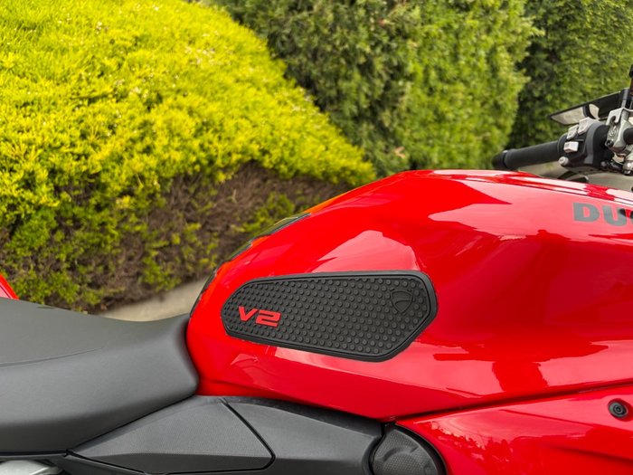 2023 DUCATI STREETFIGHTER V2 Red