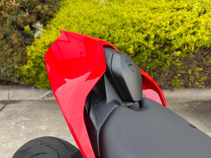 2023 DUCATI STREETFIGHTER V2 Red