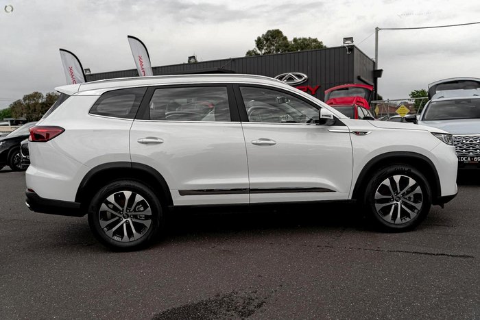 2025 Chery Tiggo 8 Pro Max Urban MY24 Lunar White