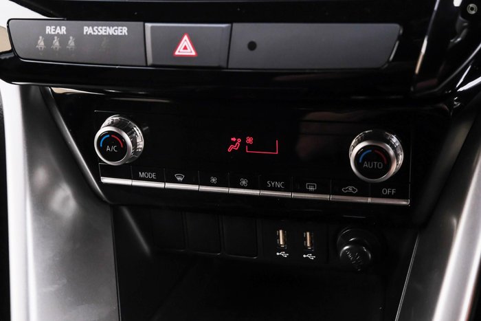 2024 Mitsubishi Eclipse Cross PHEV ES