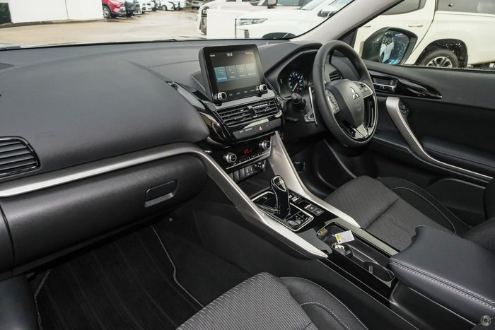 2024 Mitsubishi Eclipse Cross PHEV ES