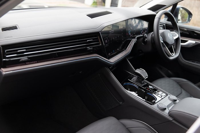 2025 Volkswagen Touareg 210TDI Elegance